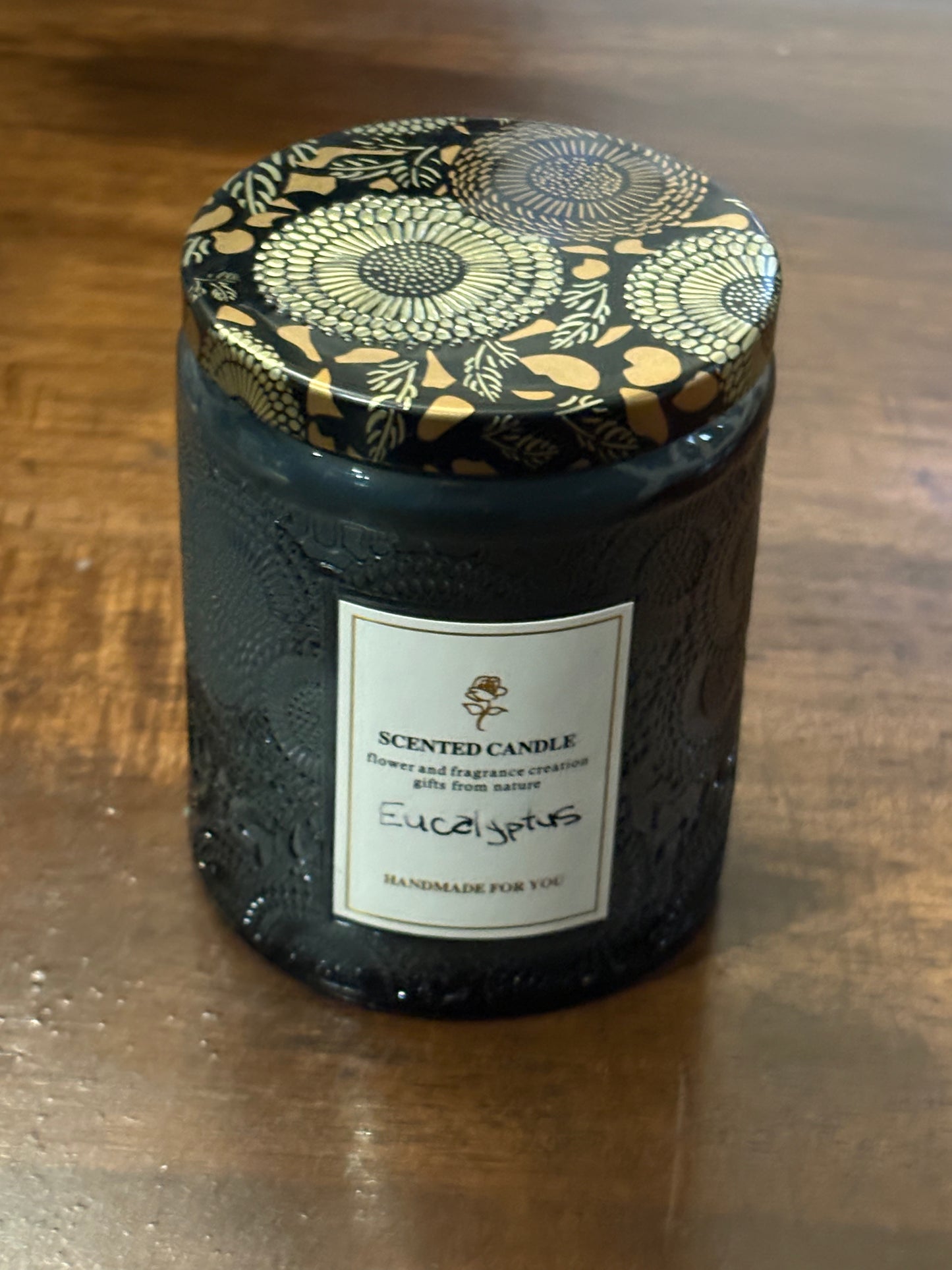 8 oz single wick soy candle - Hand crafted